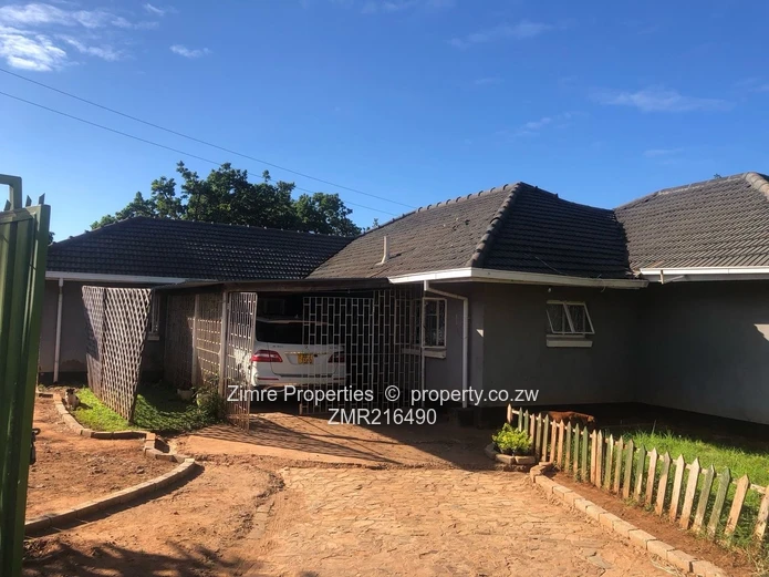 Stunning Mabelreign house to Let! Immediate occupation  (Sole Mandate)