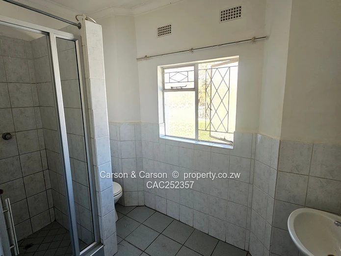 3 beds townhouse for rent