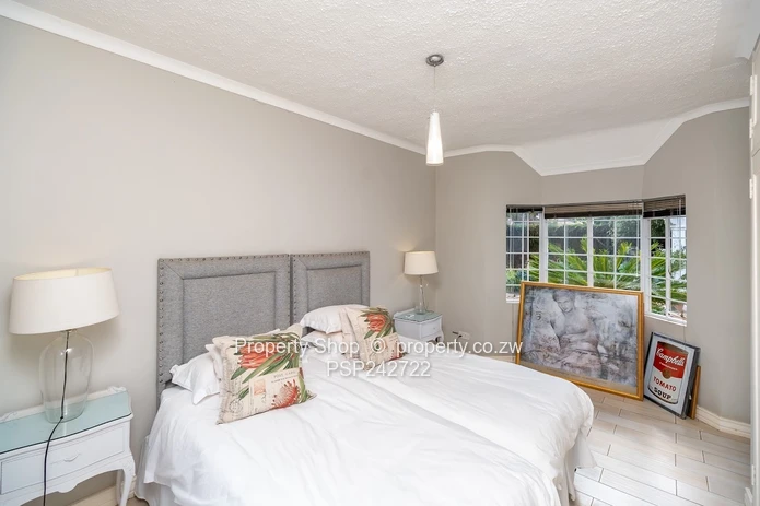 Modern 3 Bedroom Home in Exclusive 6 Unit Complex