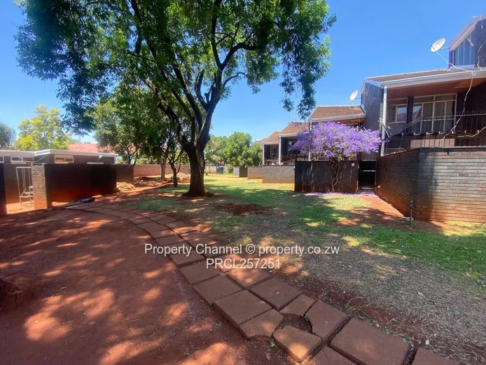 Spacious Two Bed Duplex Garden Flat in Avondale — Borehole & Jacaranda Views