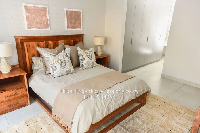 Modern 3ed Garden Flat in Meyrick Park — Pool & Borehole