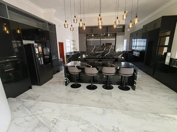 7 Bedroom Townhouse Complex