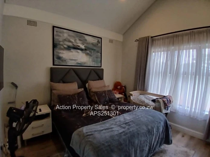 2 Bed Garden Flat For Rent In Avondale! 