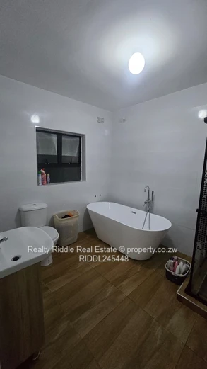 Mount pleasants 5 bed house for sale.