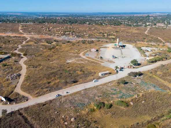 Commercial & Industrial Land