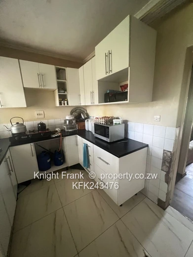 Charming 3-Bed Home with Garden & Staff Quarters — Mabelreign