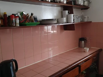 2 Bedroom Flat & Apartment