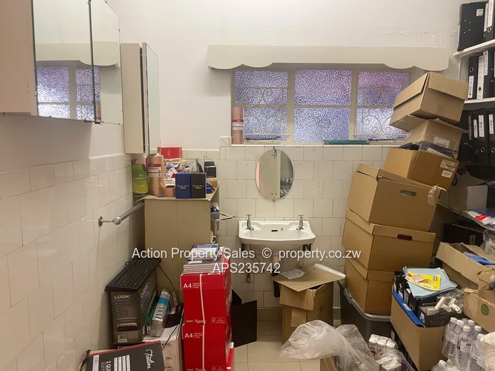 Commercial Property For Rent In Avondale