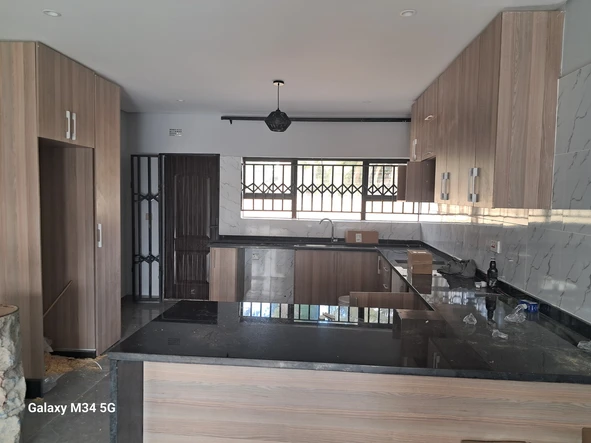 8 Unit Townhouse Complex