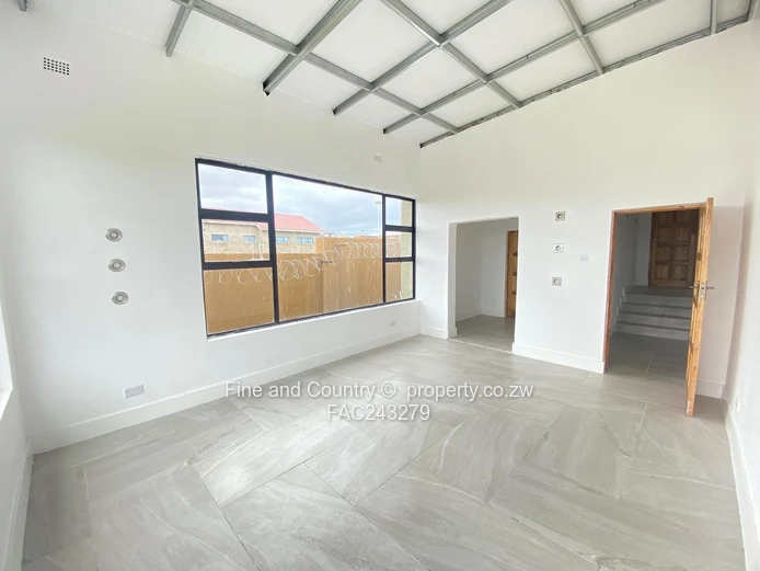 3 Bedroom Modern Home - All En-suite 
