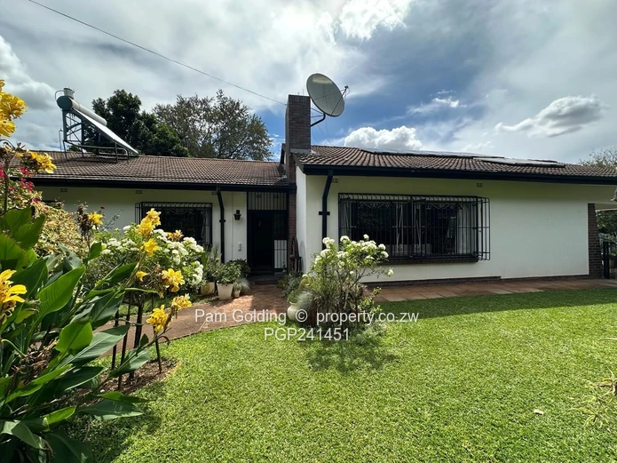 Fabulous Family Home In Famona