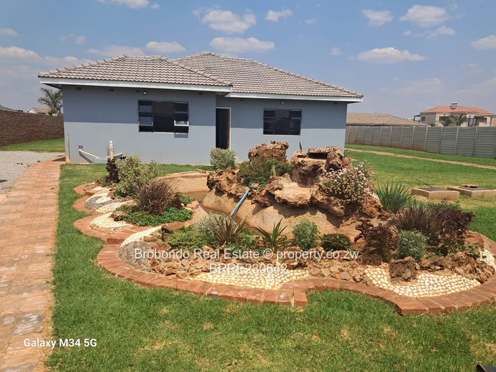 5 bed house for sale in Mt Pleasant Heights recently built. 