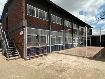 Warehouse/office to rent  - Southerton 
