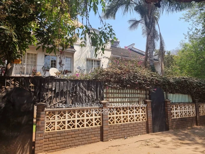 Duplex Flat Opposite Avenues Clinic