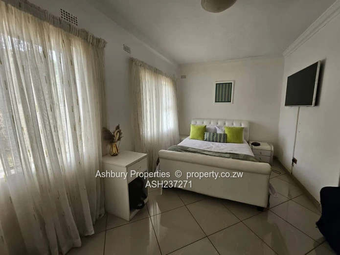 A well loved family home in Old Marlborough  (Sole Mandate)