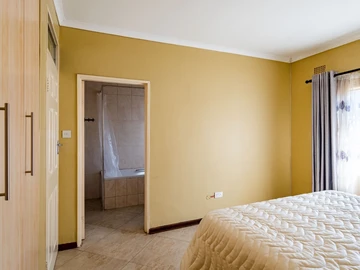 3 Bedroom Garden Flat