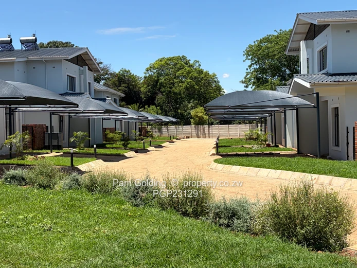 3 Bedroom Upmarket Townhouses - Marlborough