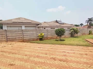 2 Bedroom Garden Flat