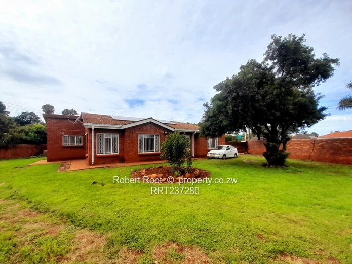  3 bedroom house for rent in Westgate 