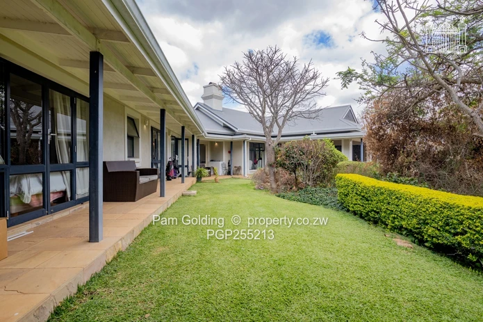 Timeless Elegance on the Hill - Price Drive Brooke Estate 