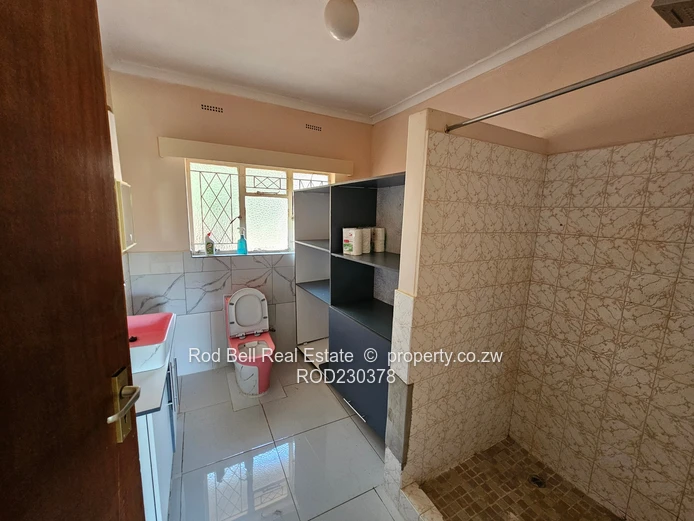 Large family home sitting on 5.3 acres