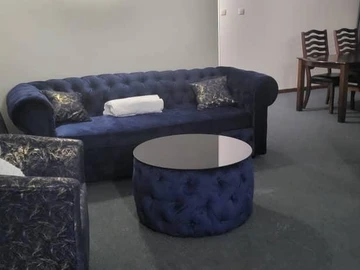 2 Bedroom Flat & Apartment