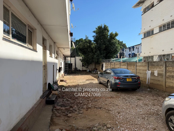 Avenues 1-Bed with sectional Deeds on ground floor Flat with Verandah & Parking (Sole Mandate)