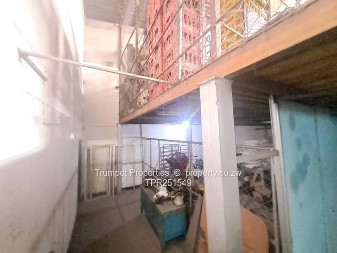 Willowvale Warehouse , near Tobacco Sales Floor For Sale