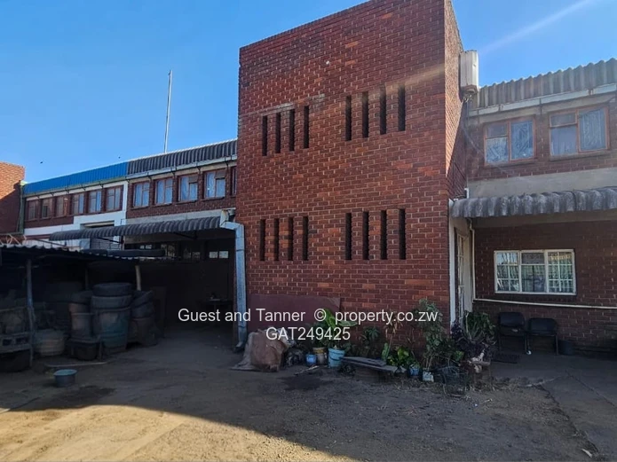 Prime Willowvale Industrial / Commercial Property For Sale