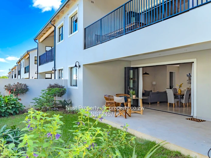 Contemporary, Modern Living In Greendale