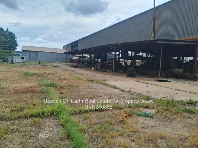 Just a few metres from the Highway 