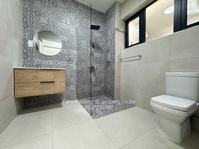 Studio Apartment - Borrowdale West 