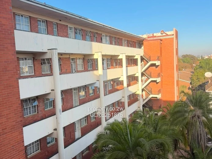 1-Bed Flat  for sale in Avenues — Tiled, Fitted Kitchen