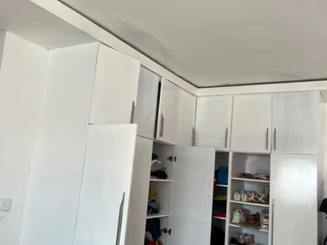 7 Bedroom House