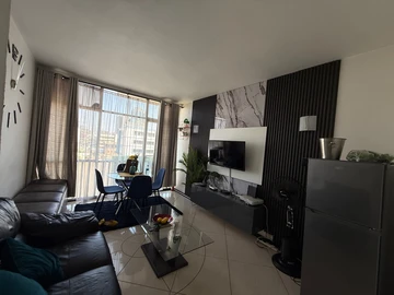 Flat & Apartment