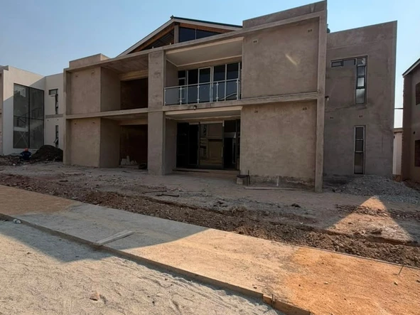 4 Bedroom Garden Flat
