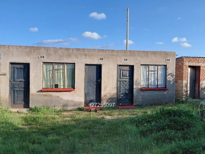 Affordable Cottage in Retreat, Waterfalls (Sole Mandate)