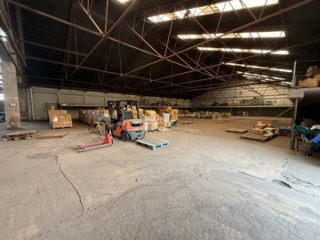 Warehouse & Factory