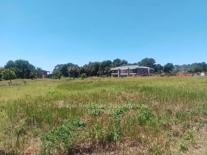 Quinnington Gated Community Stands