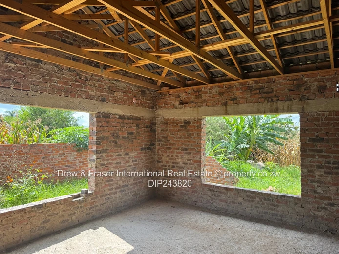 Unfinished 4-Bed House with Deed, Double Garage Zimre Park $75k (Sole Mandate)