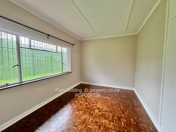 Renovated - 4 Bedroom Home - Greendale North