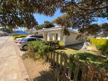 3 Bedroom Flat & Apartment