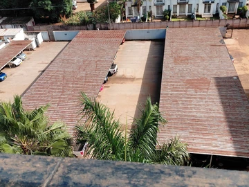 2 Bedroom Flat & Apartment