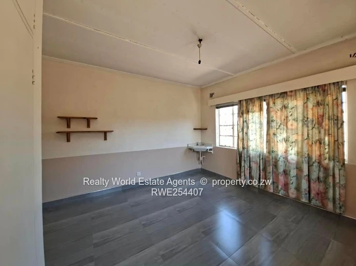 Avondale West House to Rent