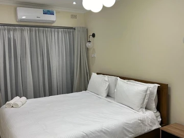 4 Bedroom Garden Flat