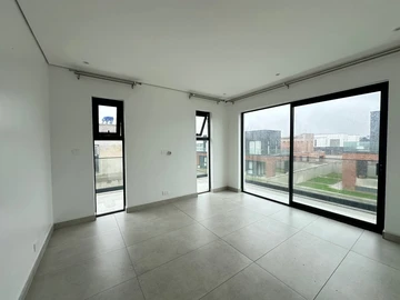 4 Bedroom Garden Flat