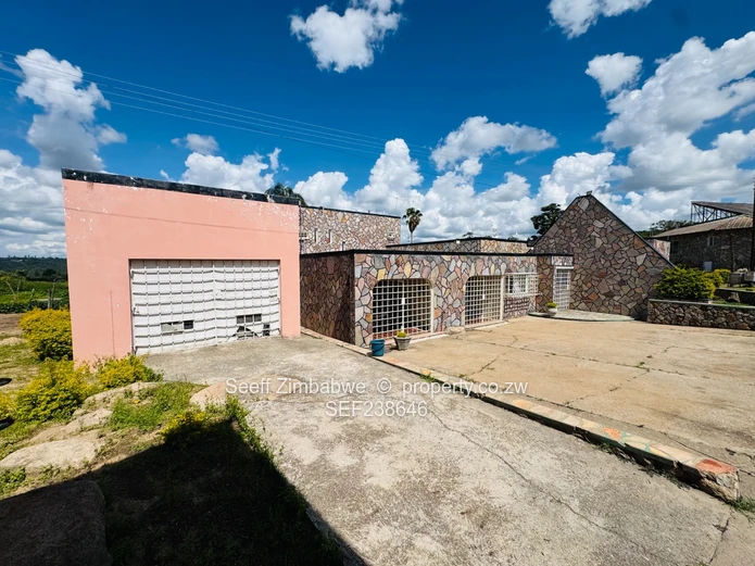 Charming Farm Retreat With Luxurious Touches