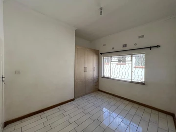 3 Bedroom Garden Flat