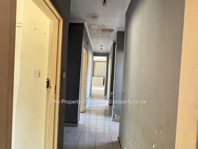 Prime Location & Secure Family Living: 3-Bed House to Rent – Bluffhill