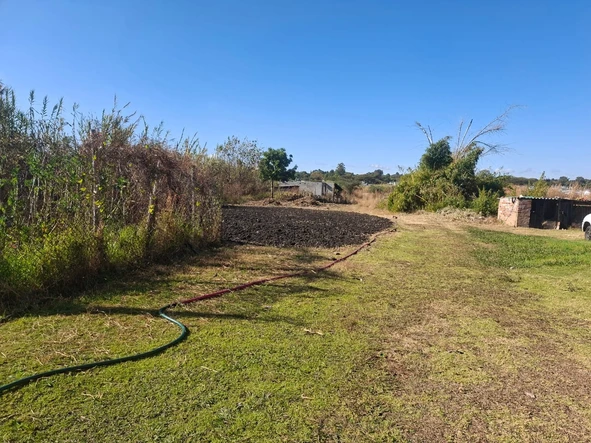 Stands & Residential Land